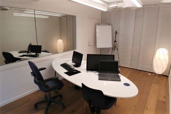 Picture of large test room, set up for user test